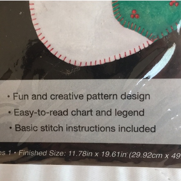 DIY Artistic Felt Stocking Kit Snowman ⛄️ w/Red Bird NWT - Picture 4 of 6